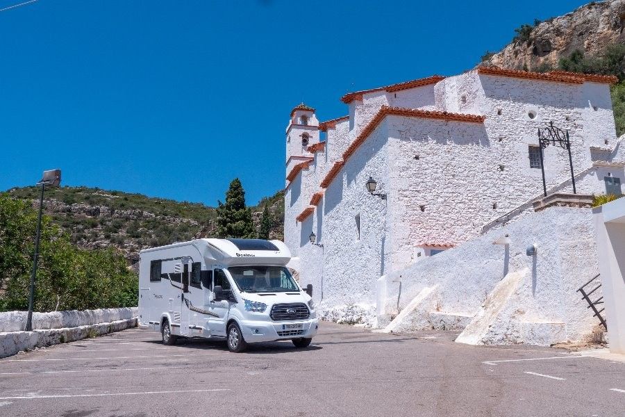 Nowy kamper 5os. Wypożyczalnia Kamperów Wynajem Kampera -> 6 sztuk