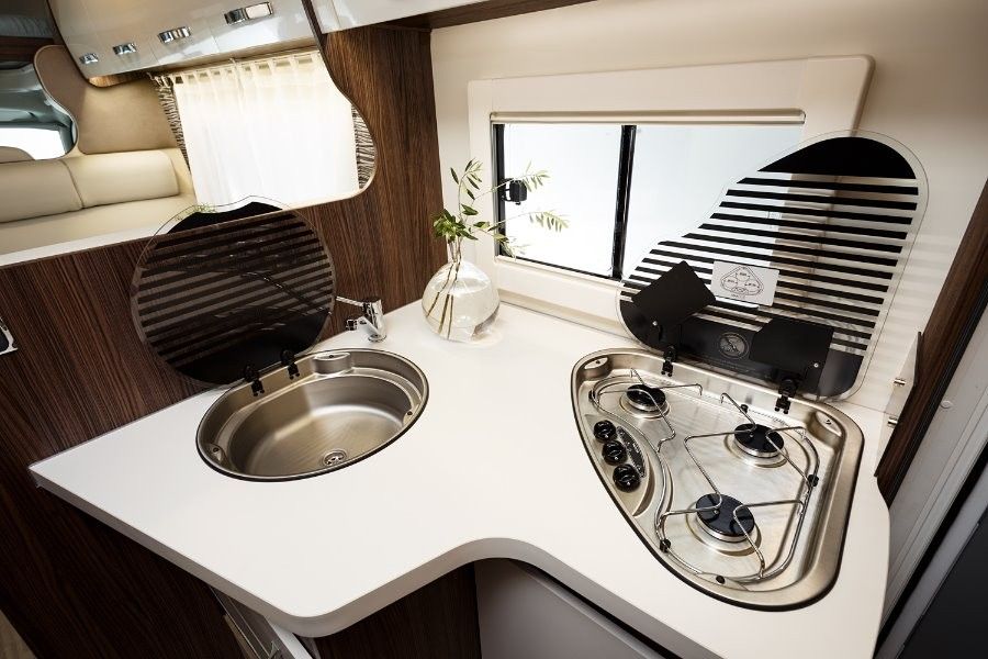 Wypożyczalnia, Wynajem Kampera, Camper BENIMAR -> 6 modeli