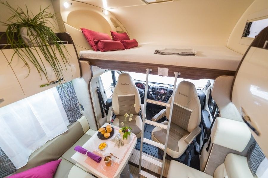 Wypozyczalnia, Wynajem kamper campery Benimar Sport 343 (5 osobowy)