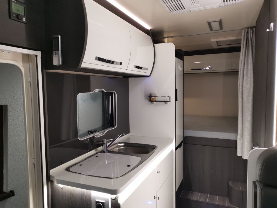 Wynajem kamperów Łódź, nowe kampery, kamper 6-cio osobowy