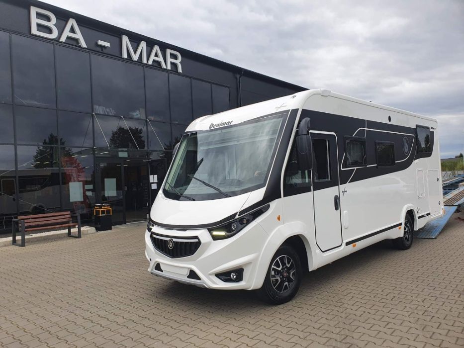 Wynajem Kamper Automat bez limitu kilometrów Nowe Wypożyczalnia