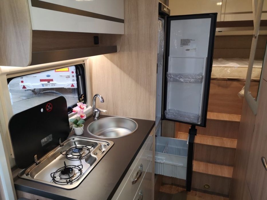 Wynajem Kampera- GIOTTILINE SIENA 385 – Wypożyczalnia Kamperow, Kamper