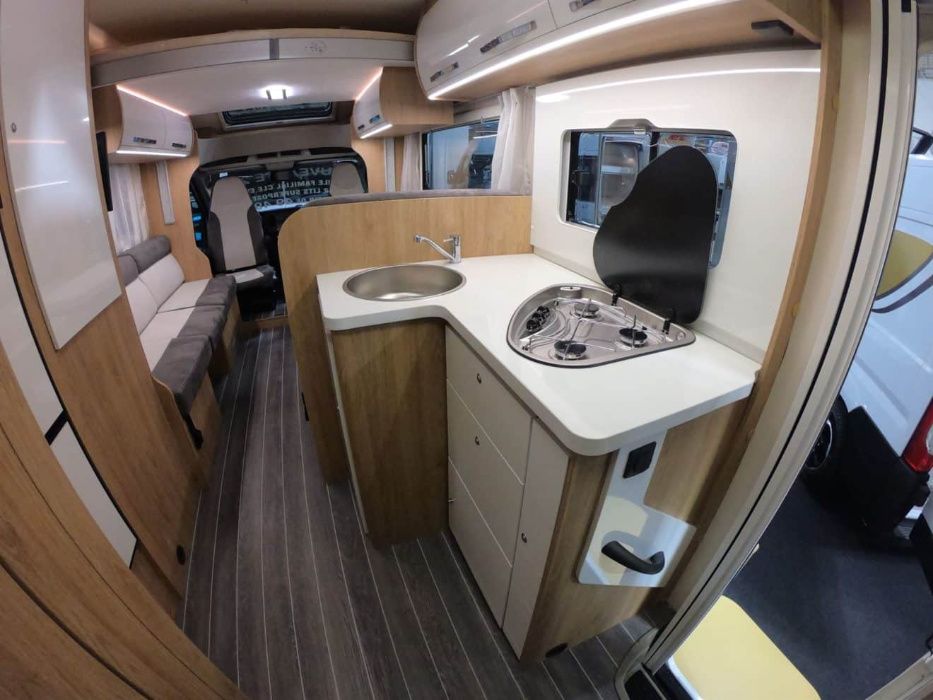 Wynajem Kampera 6 Osobowy AUTOMAT