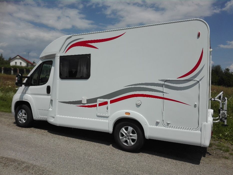 Wynajem, wypożyczenie kampera dla 4 osób.