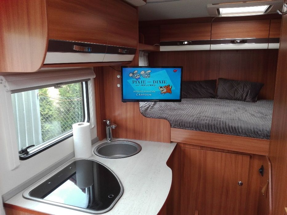 Wynajem, wypożyczenie kampera dla 4 osób.