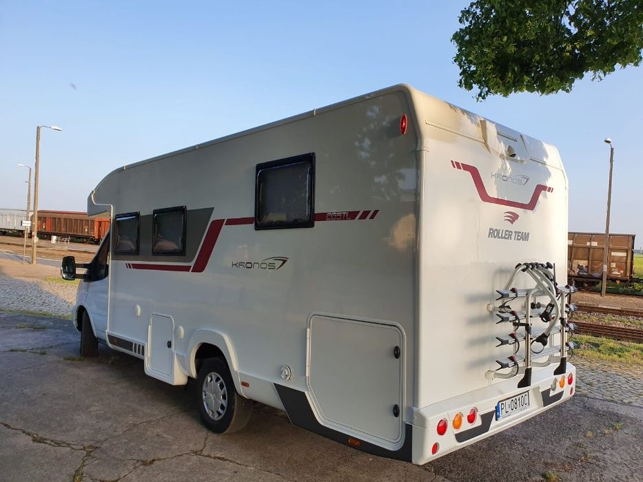 Wynajem Campera Ford Transit Roller Team Wolne terminy Kamper