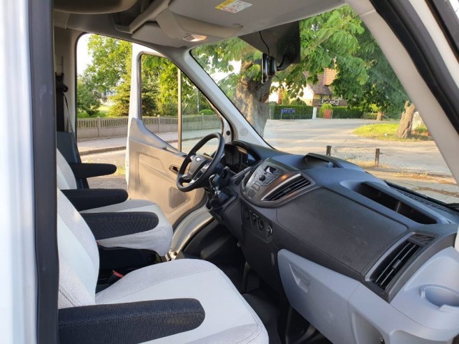 Wynajem Campera Ford Transit Roller Team Wolne terminy Kamper