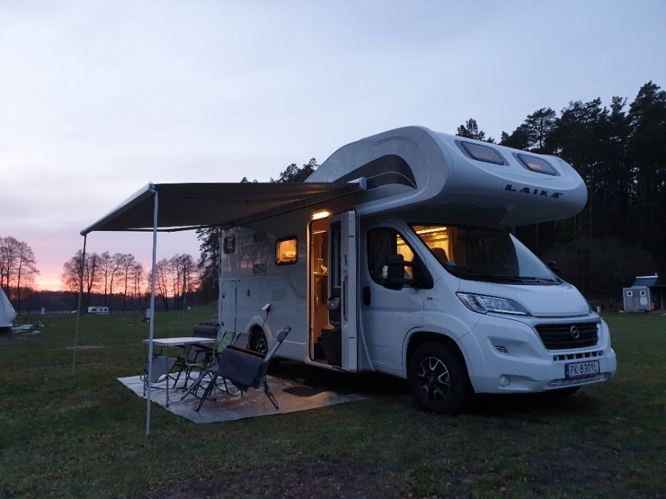Wynajem wypozyczalnia kamper Laika Kosmo F261 2.3 diesel 6-osobowy
