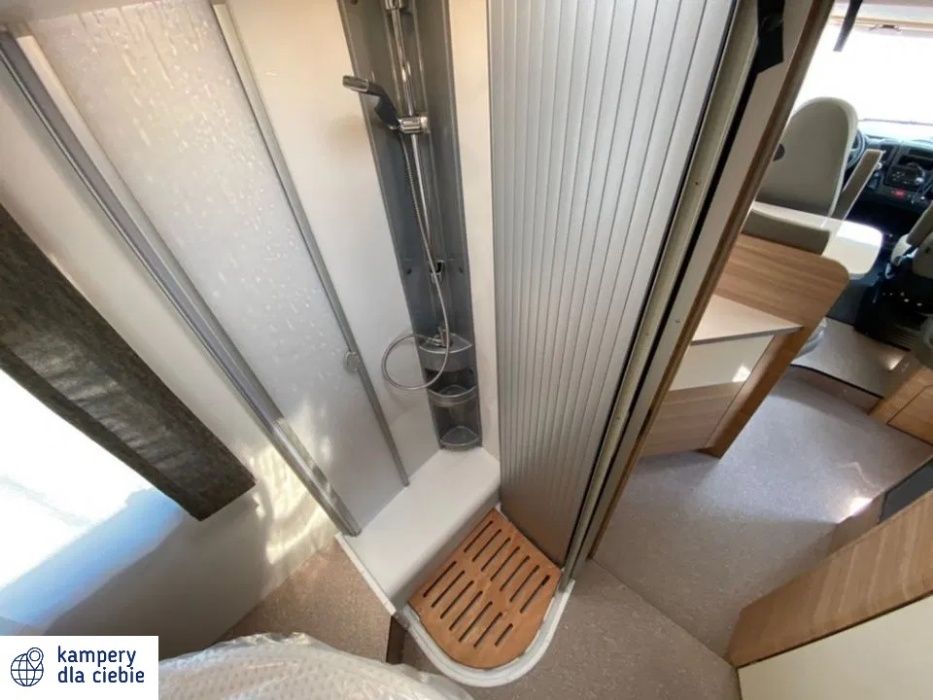 Kamper – KAMPERY- Nowy Detheffs Globebus INTEGRA wynajem MAJÓWKA 2021