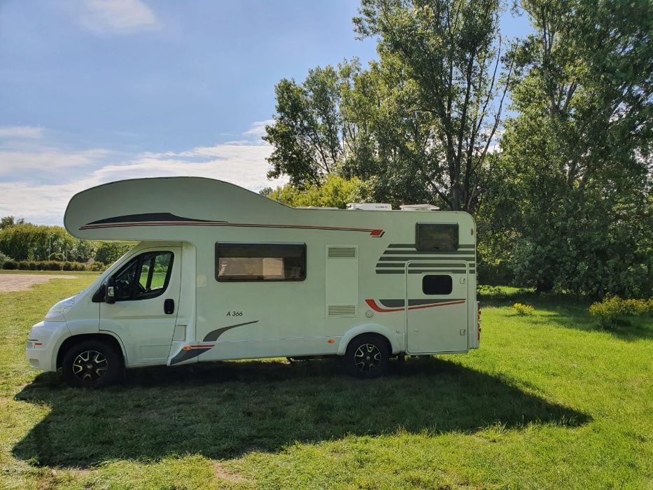 Wynajem Kampera 6-osobowy Warszawa