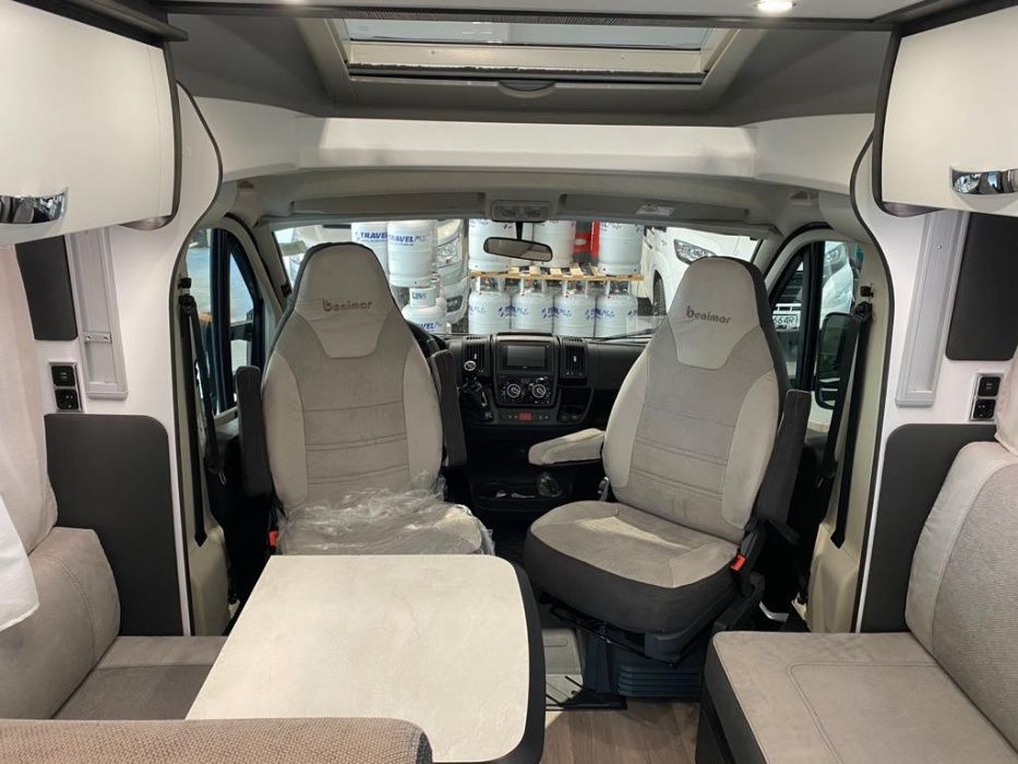 Wypożyczalnia kamperów, wynajem kampera 5 osób, Benimar Mileo 296