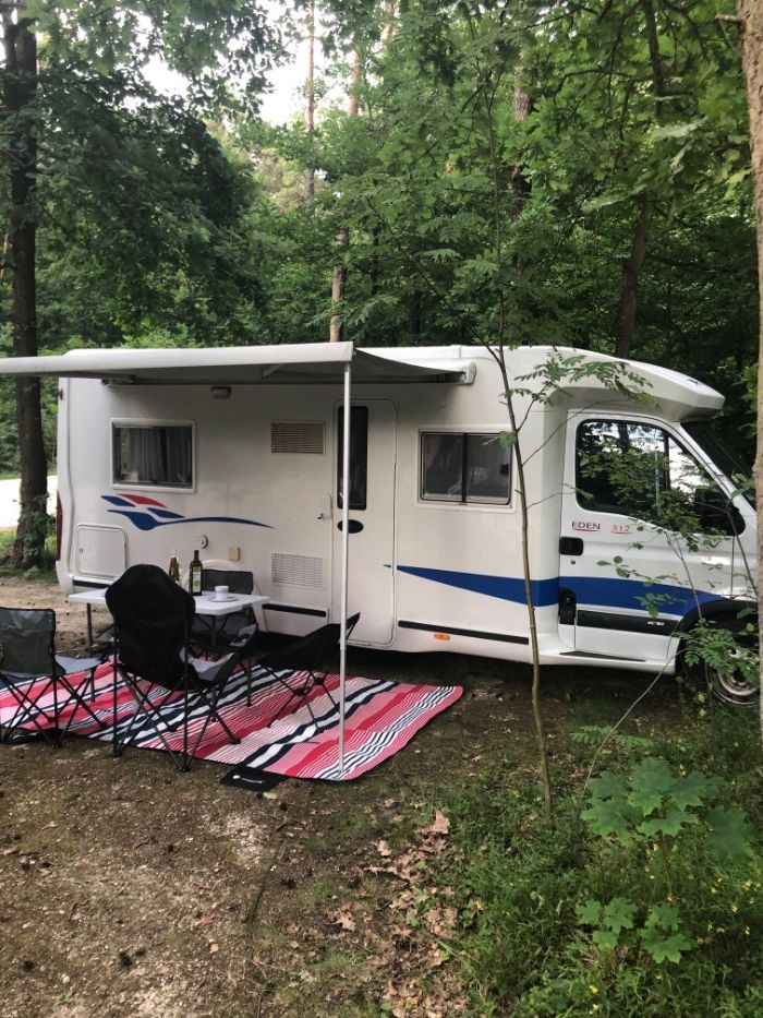 Kamper wynajem -od 290zł /dobę ( wakacje 390 zł)