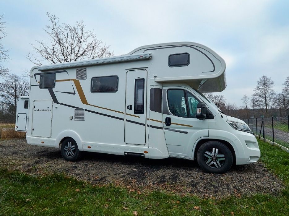 Wypożyczalnia Kamperów , Wynajem Camperów 12szt.