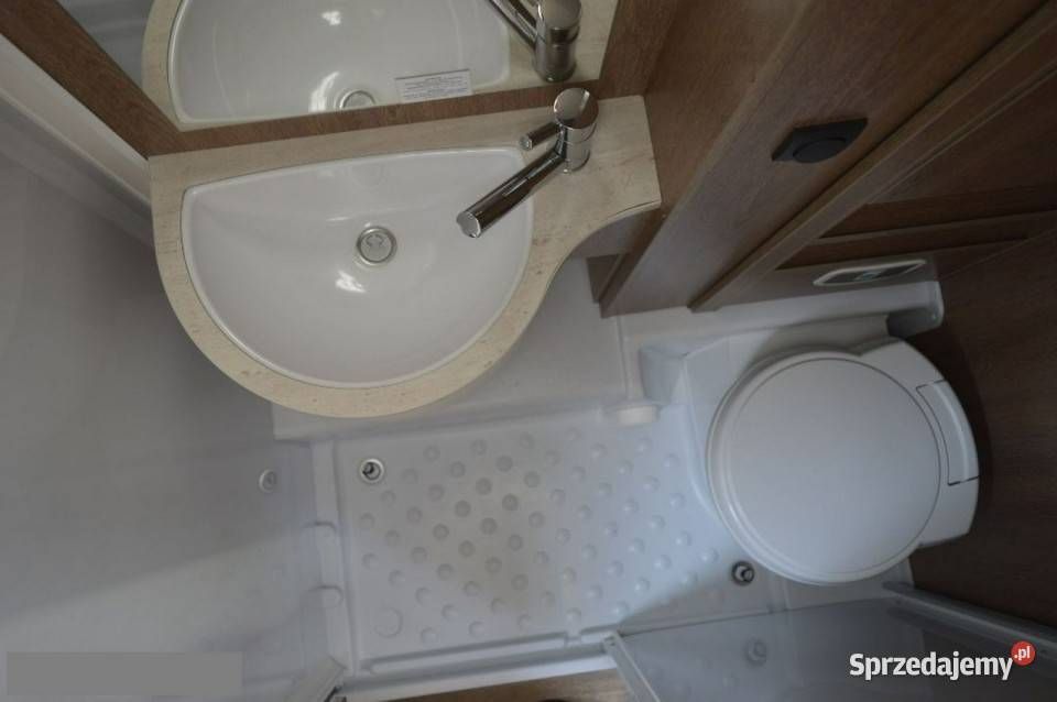 Wynajem Kamper DETHLEFFS A6977 6-osobowy