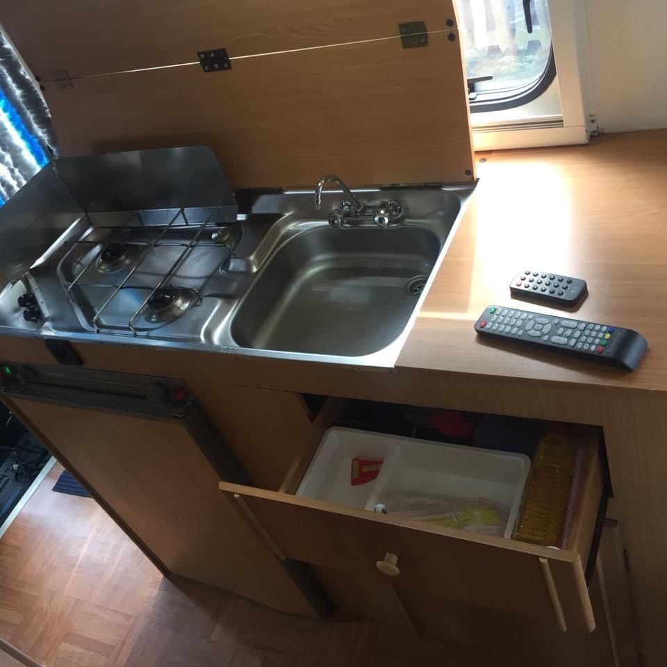 Wynajem Campera Wpożyczalnia Kampera -kempingowy