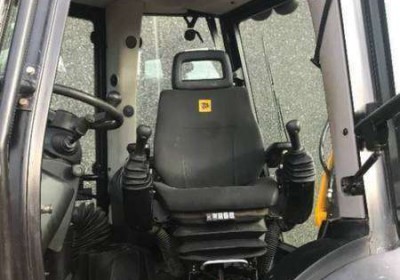 jcb-4cx-koparko-ladowarka-na-rownych-kolach-2013-koparko-ladowarki-533449008