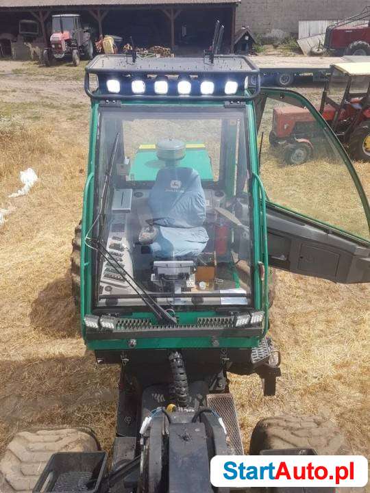 John Deere 1270D H758 harwester