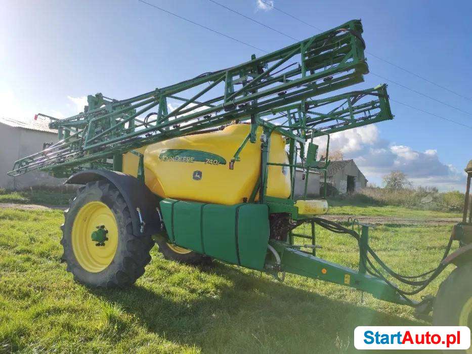 John Deere M740 opryskiwacz