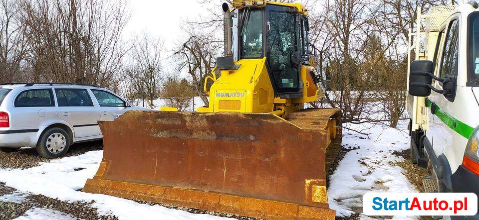 Komatsu D51 D39 D61 GPS spycharka spych jak CAT D6K