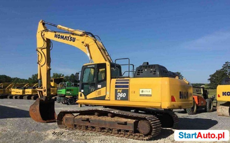 Komatsu PC360LC-11 + pobyt dla 2 osób