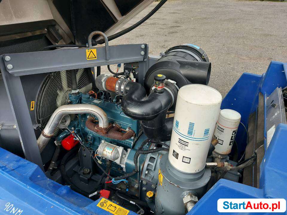 Kompresor sprężarka śrubowa Atlas Copco XAS67 2014r Kaeser