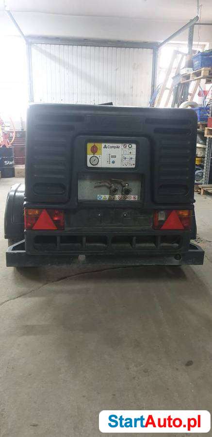 Kompresor sprężarka śrubowa COMPAIR C42 4,2m3, 2011
