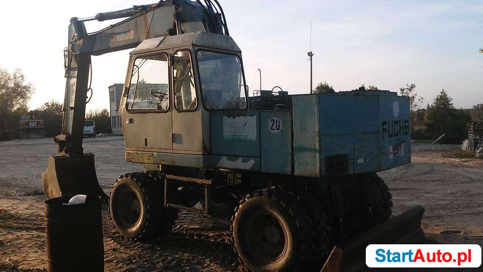 KOPARKA KOŁOWA FUCHS 713M