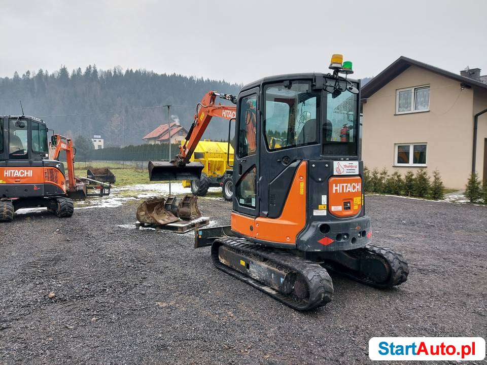 Koparka minikoparka gąsienicowa Hitachi ZX33U waga 3,3 2017r