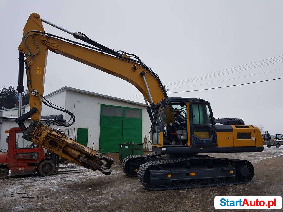 Koparka gąsienicowa XCMG XE250C sprzedajemy