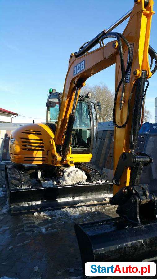 Koparka JCB . (8085)