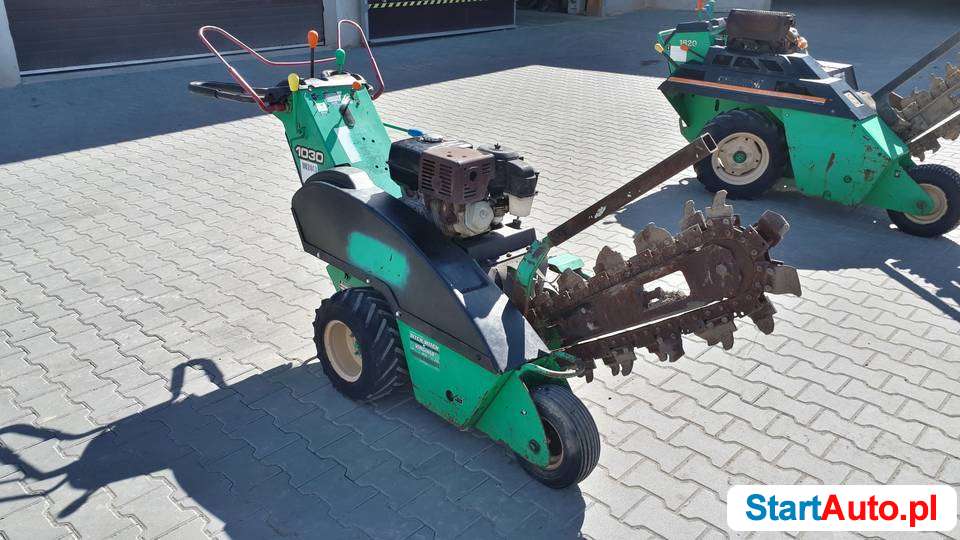 Koparka łańcuchowa Ditch Witch 1030 wykop 75cm silnik Honda