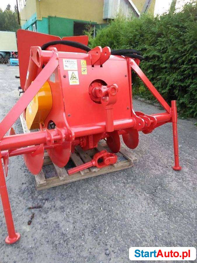 KOPARKA ŁAŃCUCHOWA NAPĘDZANA Z CIĄGNIKA ROLNICZEGO