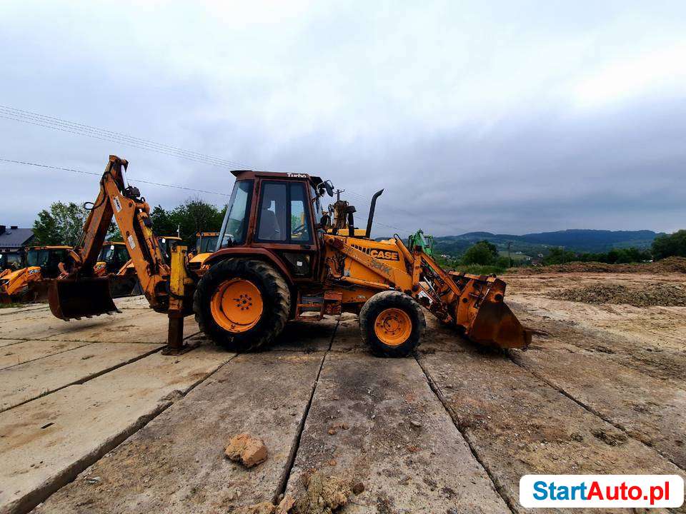 KOPARKO ŁADOWARKA CASE 580K