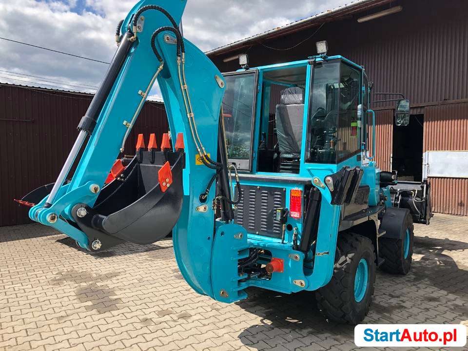 Koparko – ładowarka Hoffmann 5300 kg + osprzęt GRATIS