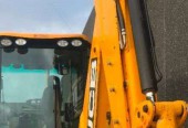 A KOPARKO LADOWARKA KOLOWA JCB 4CX Vat=0