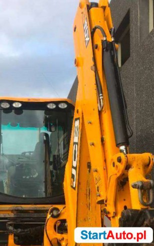 A KOPARKO LADOWARKA KOLOWA JCB 4CX Vat=0
