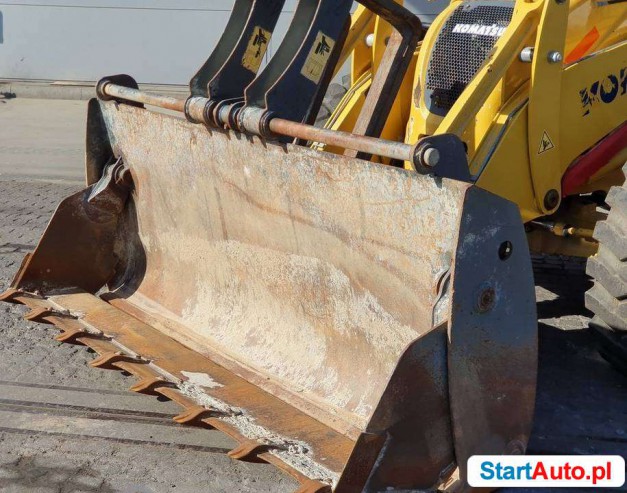 Koparko Ladowarka na rownych kolach Komatsu WB97 S-5E0 4×4