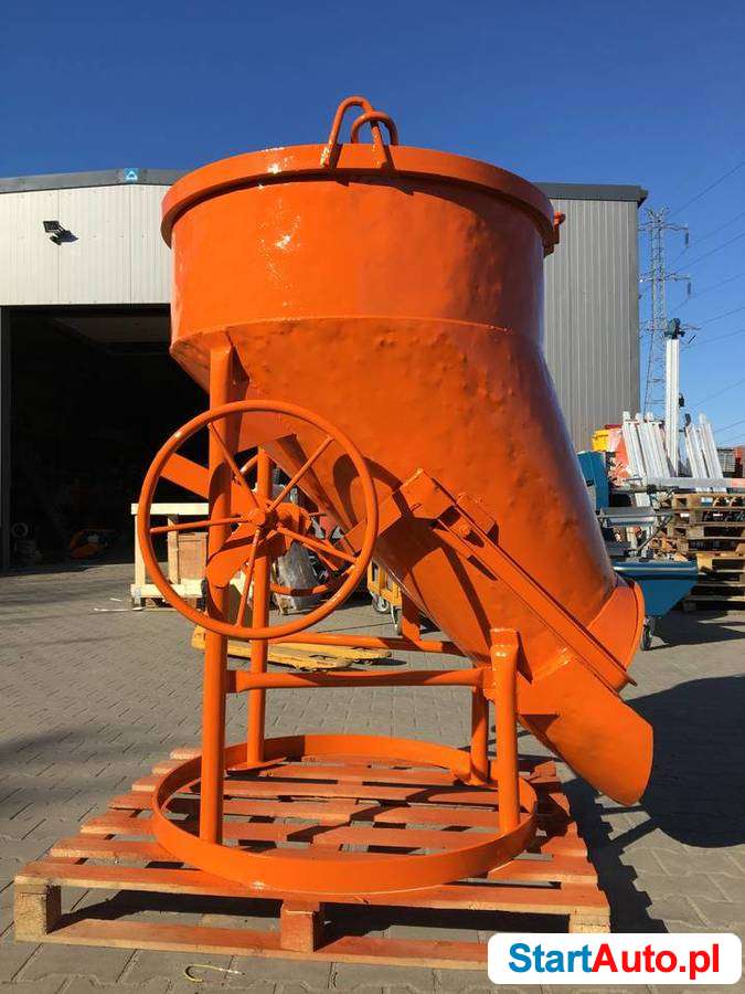 Kubeł pojemnik zbiornik do betonu 500L dźwig skos dźwigowy