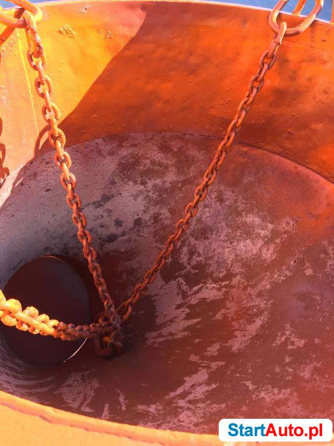 Kubeł pojemnik zbiornik do betonu 500L dźwig skos dźwigowy