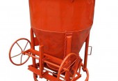 Kubeł pojemnik zbiornik do betonu 750L dźwig koło.