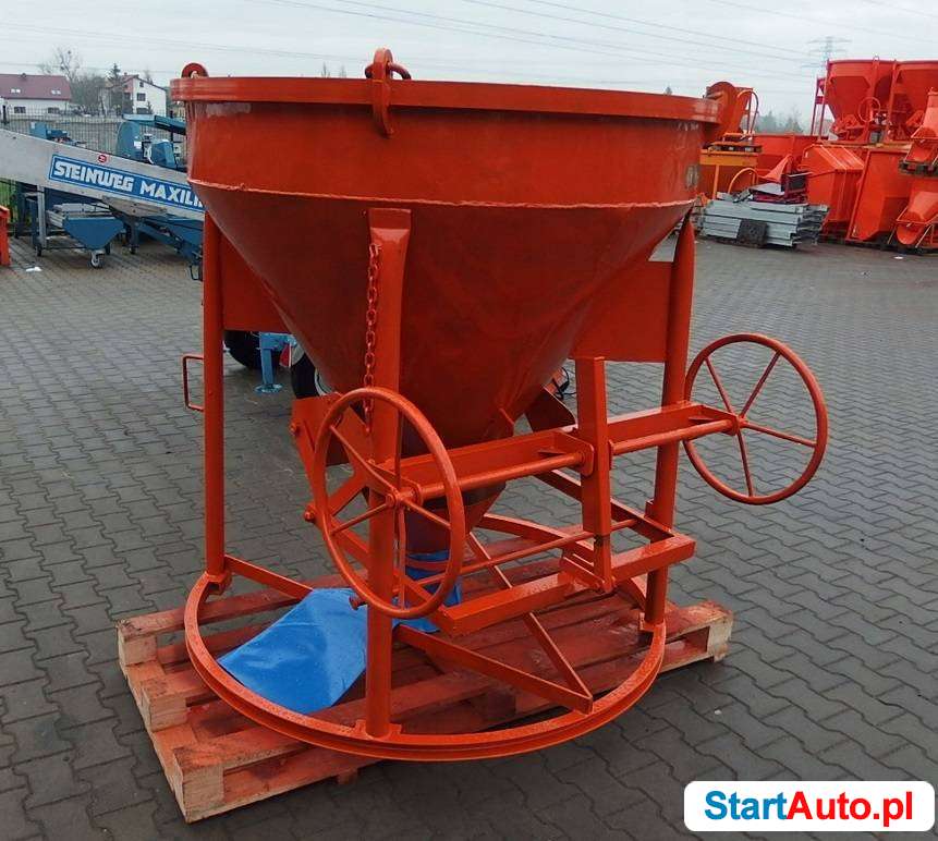 Kubeł pojemnik zbiornik do betonu 750L dźwig koło