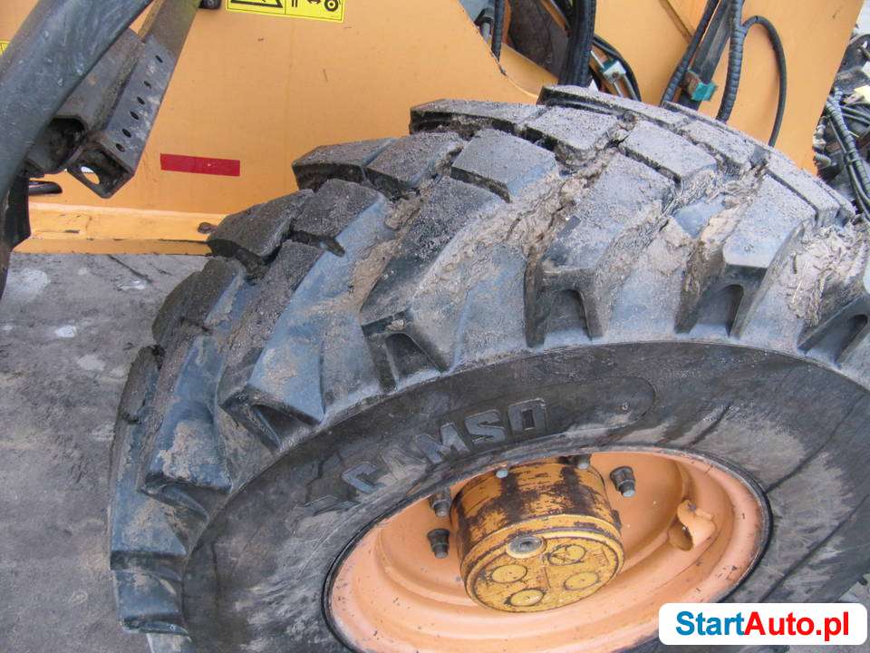 ładowarka CASE 221E