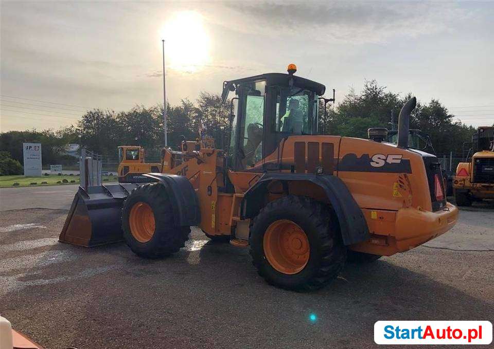 Ladowarka Kolowa CASE 721 F rok 2011