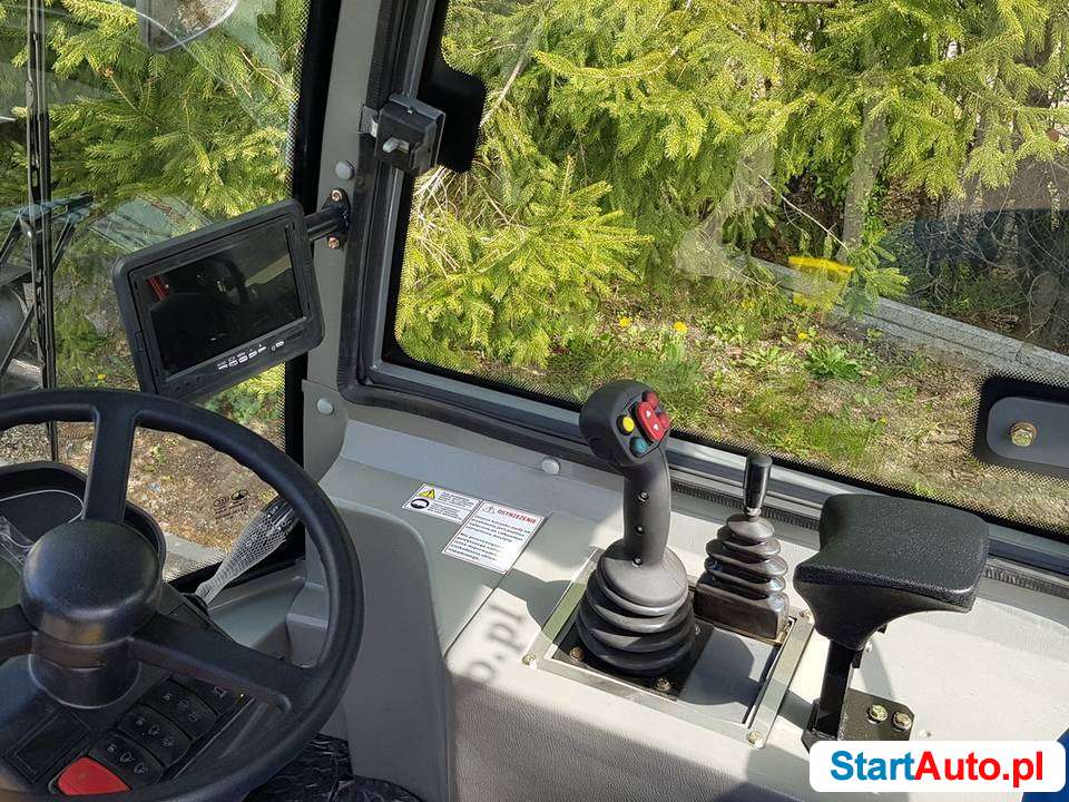 Ładowarka kołowa KMM ZL18