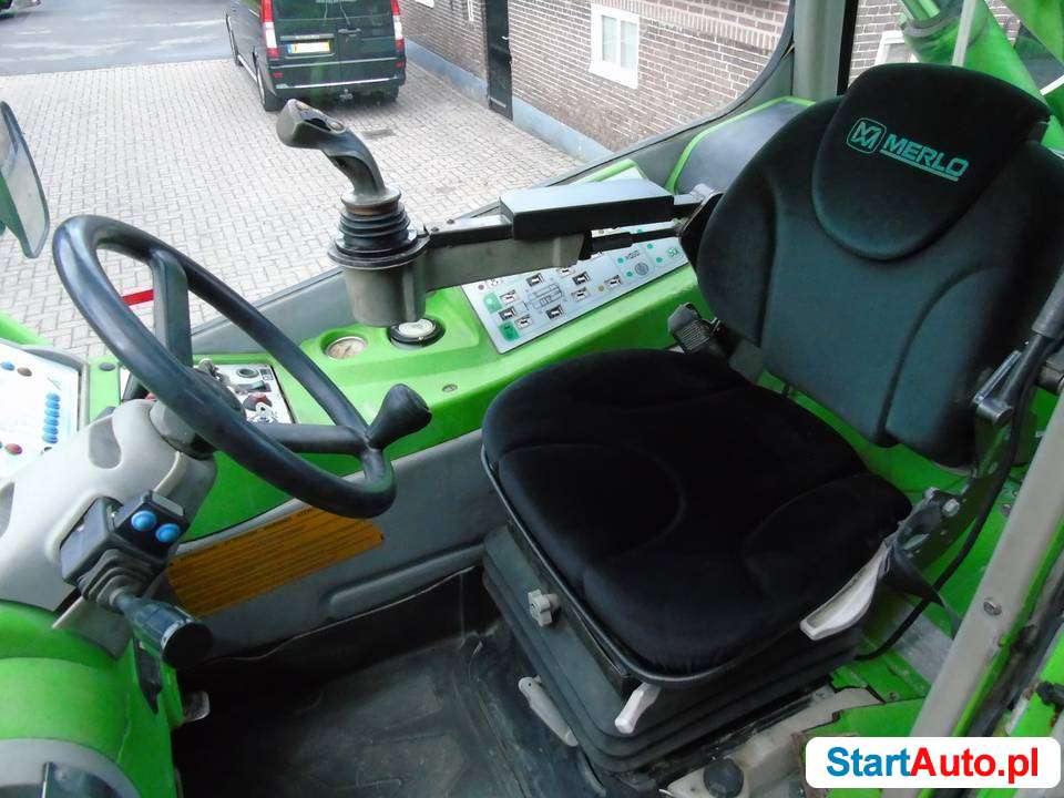 Ladowarka Teleskopowa Merlo