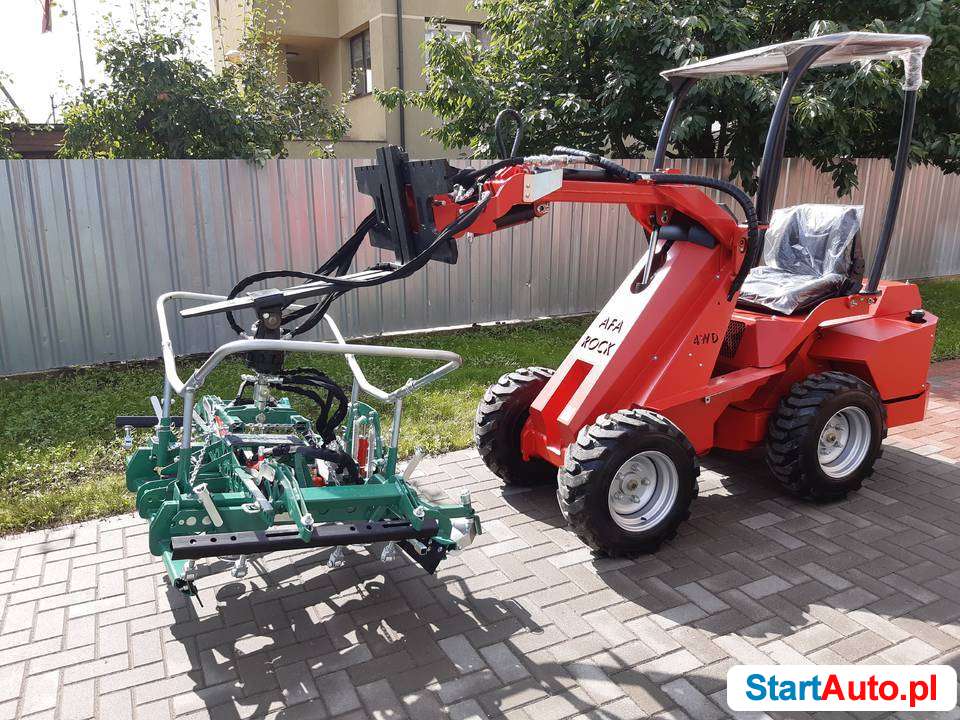 ładowarka z chwytakiem do układania kostek AFA ROCK 7TG 2021