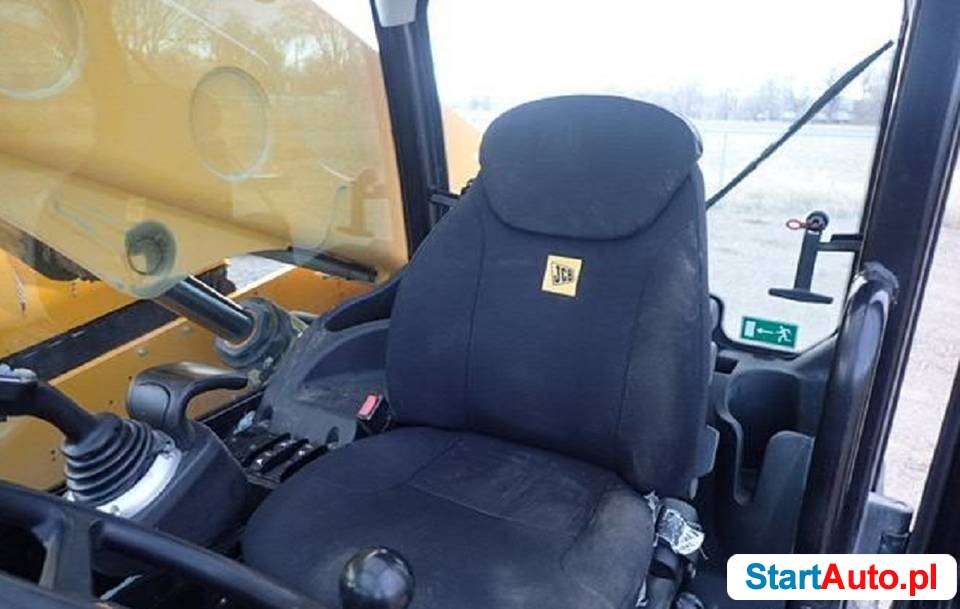 lb Telehandler JCB 541-70 AgriPlus 4x4x4 9000