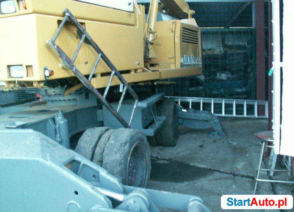 Liebherr 922 koparka przeładunkowa