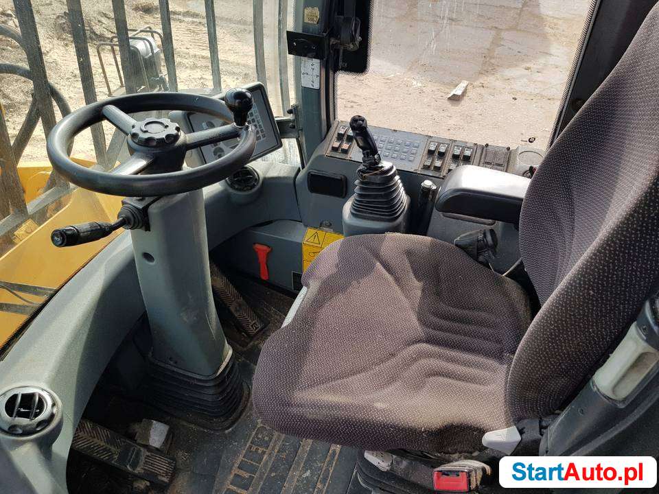 Liebherr L 542 2010r ładowarka wysokiego załadunku