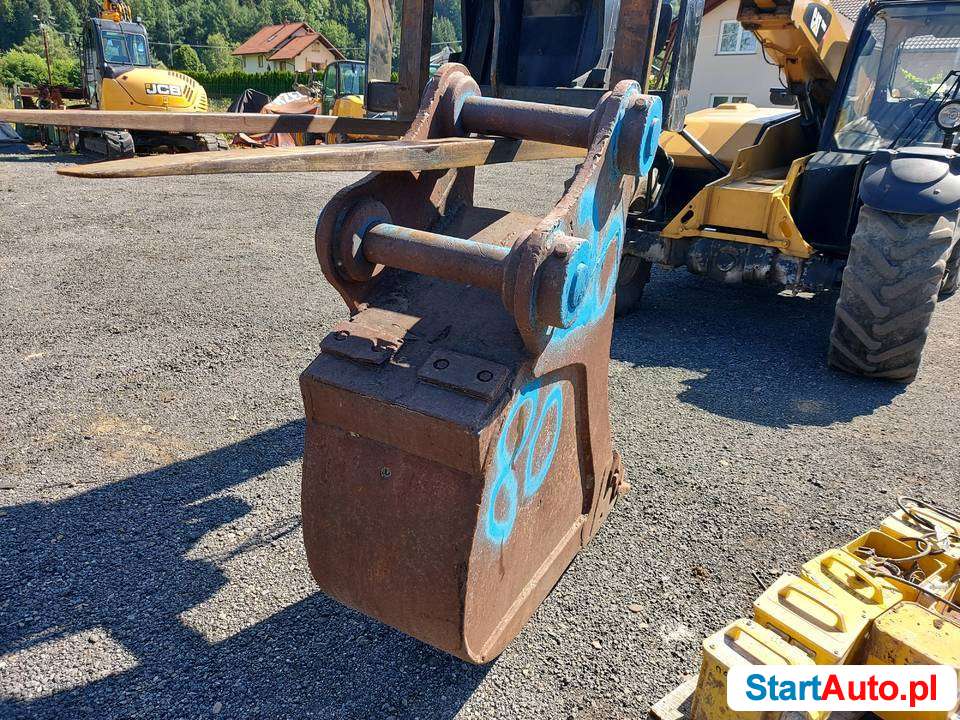 Łyżka do koparki o szerokości 45cm i fi 80mm